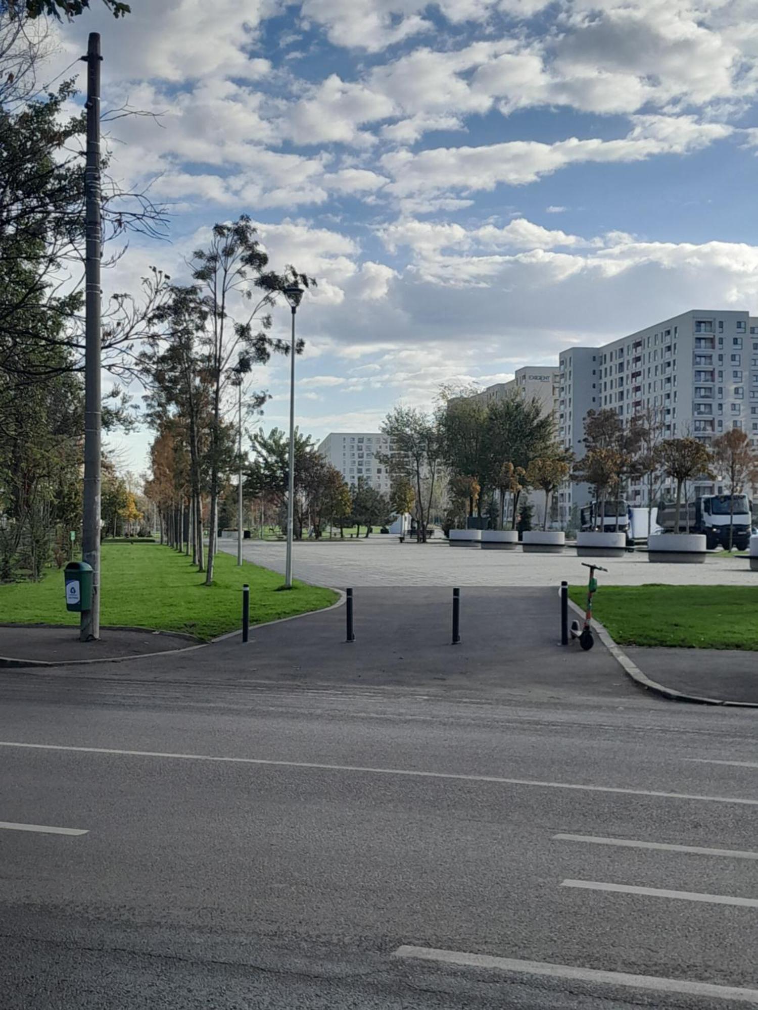 15 Minutes Apartment Bucharest Exterior photo