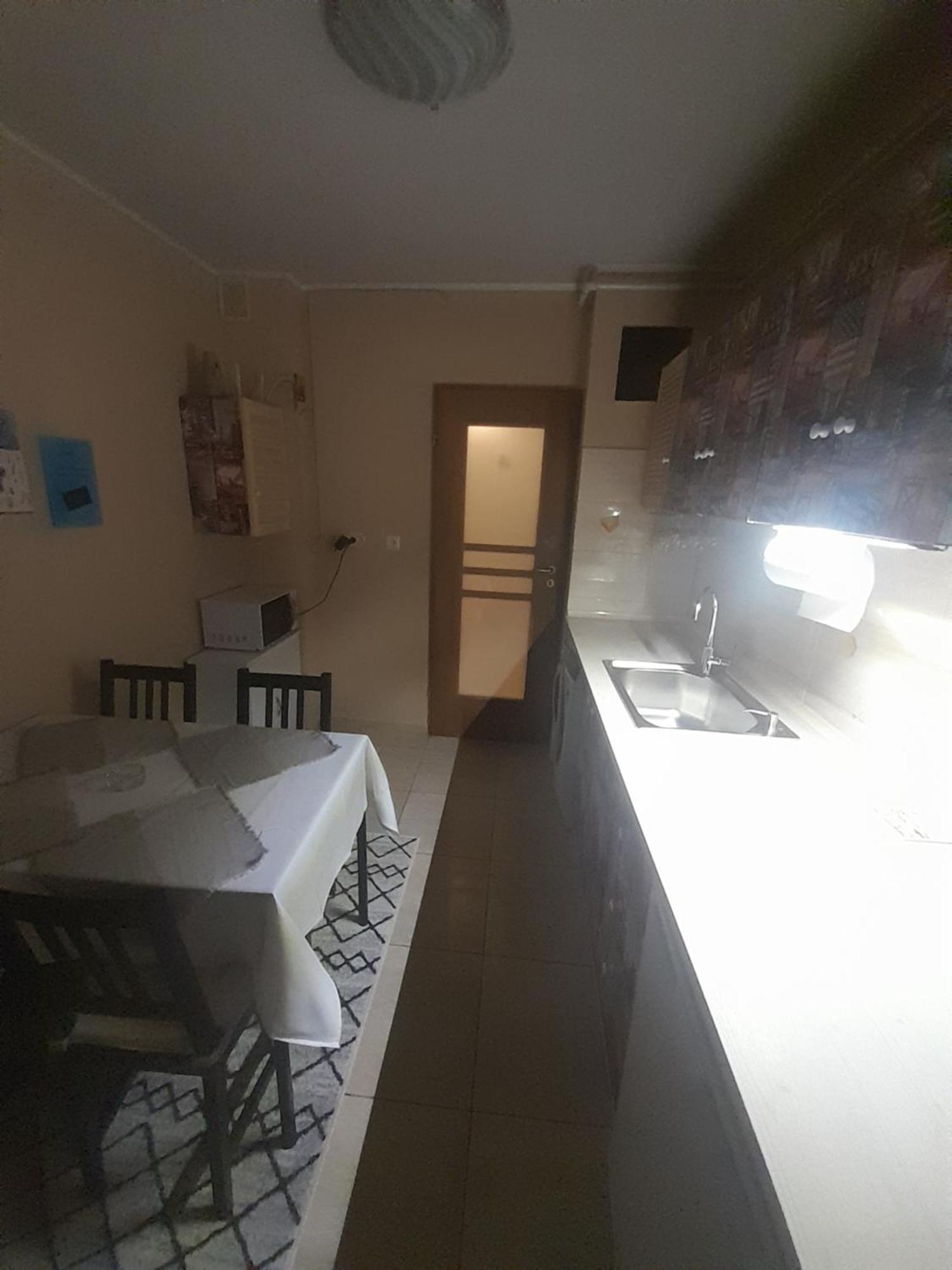 15 Minutes Apartment Bucharest Exterior photo